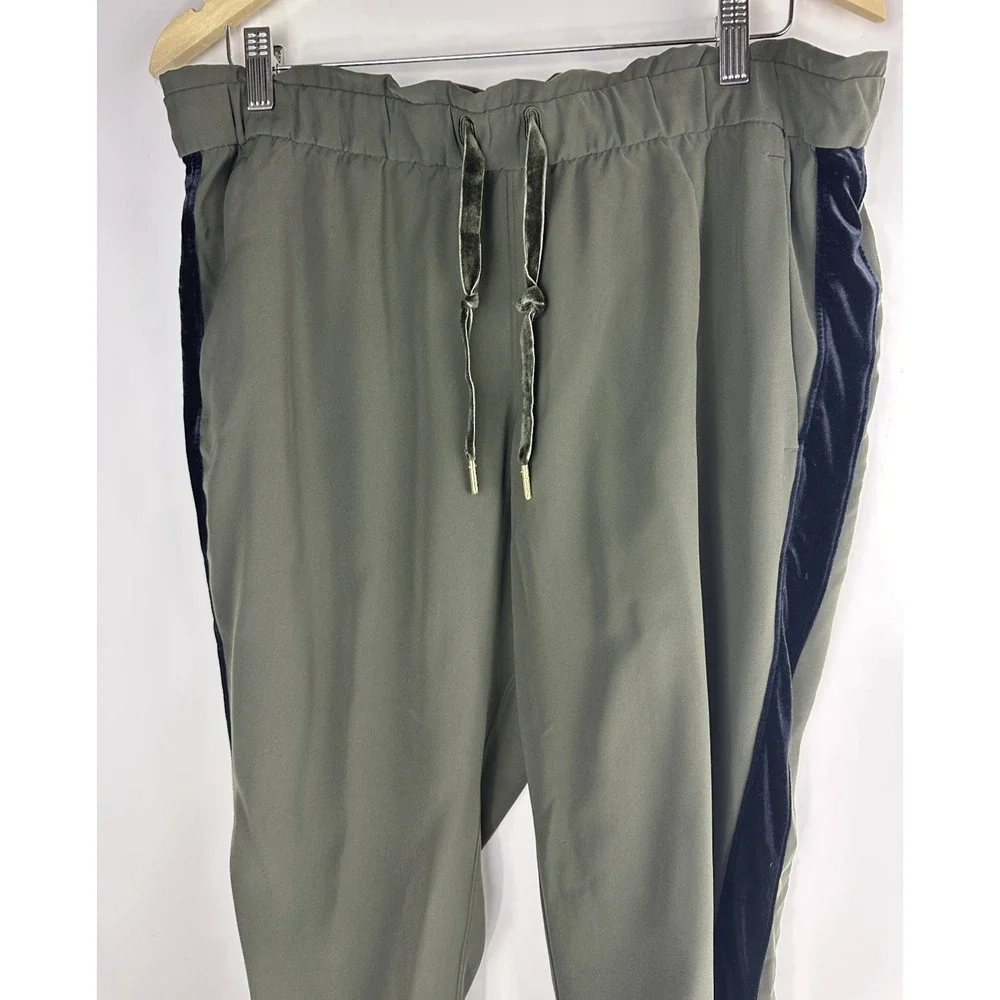 Lululemon On The Fly Jogger Pants Olive Green Black Velvet Trim Women's Size 12 - Picture 4 of 13